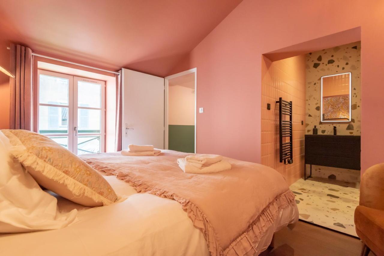 Le Vintage . Centre-Ville Macon . Atypique . Proche Gare . Wifi . Climatisation . Confortable . Bagian luar foto